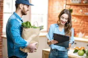 Packator liefert Lebensmittel und mehr nach Hause